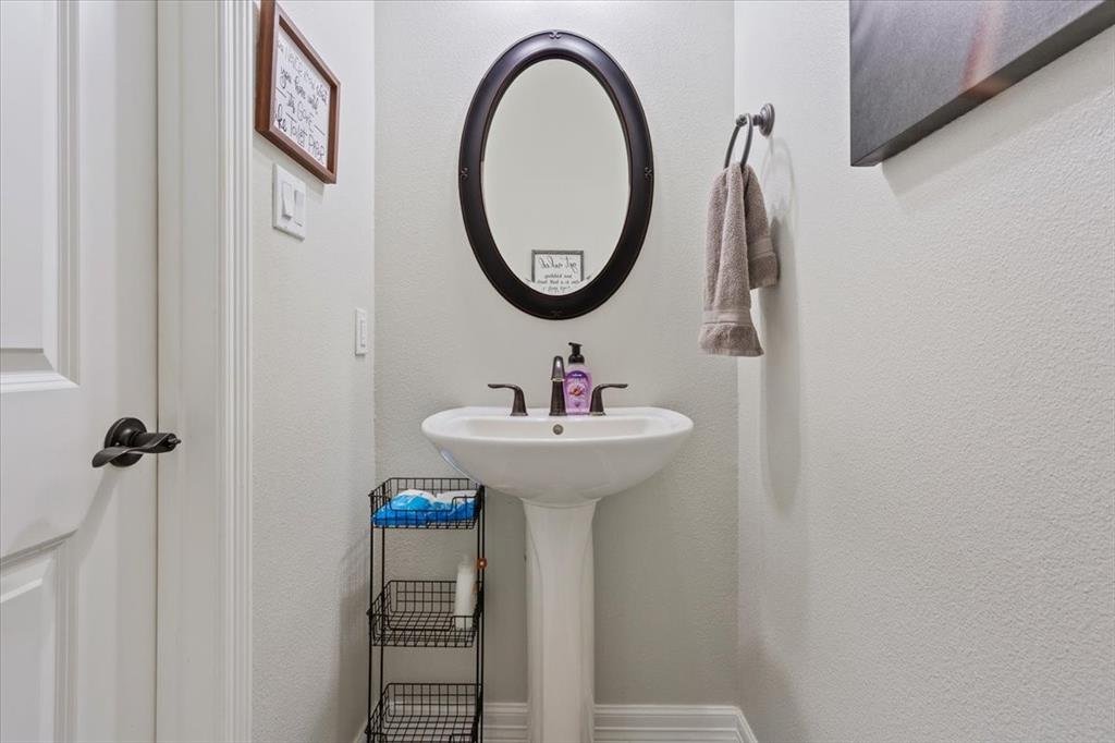 102 Rancho Del Lago Lane Property Photo 32