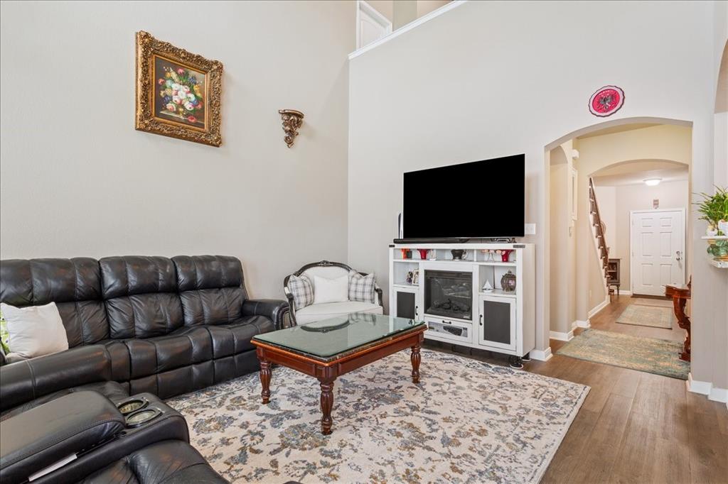 10205 Mickler Lane Property Photo 7