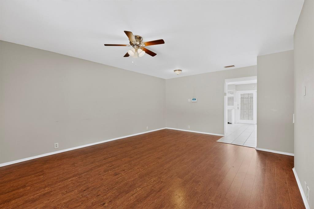 11940 Leisure Drive Property Photo 6