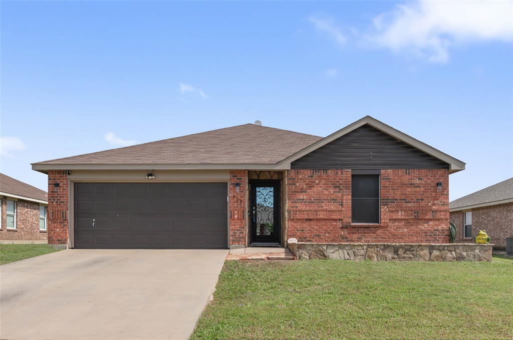 317 Quail Crossing Drive Property Photo 1
