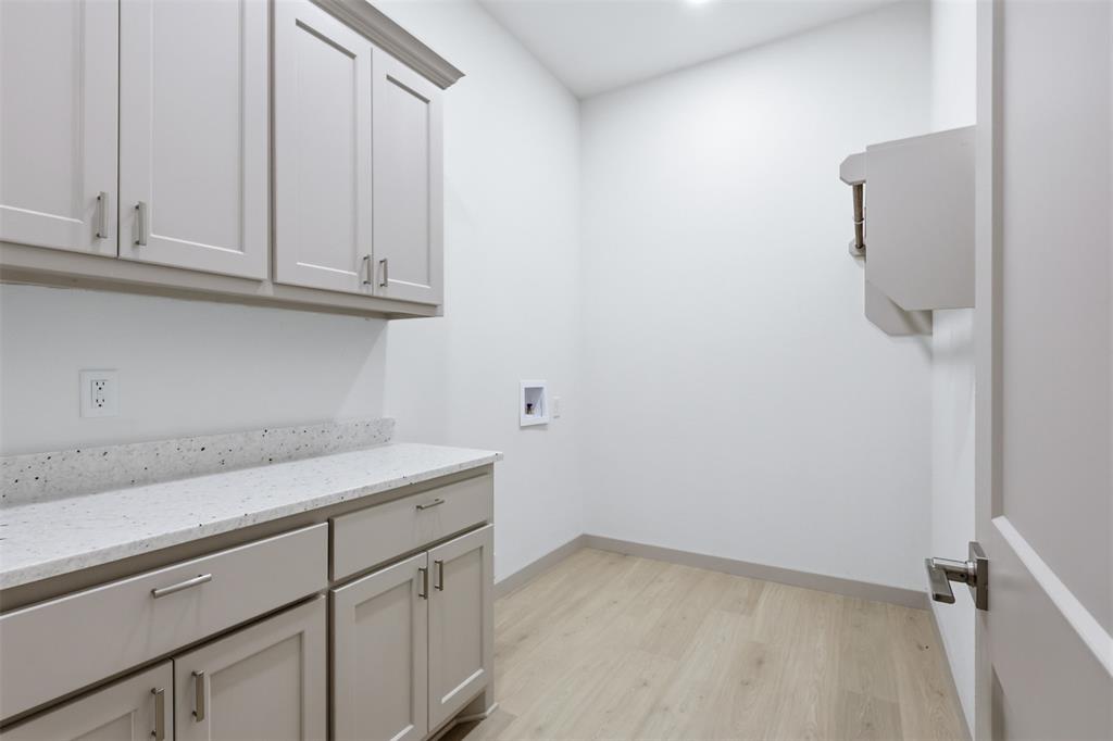 4595 Skyline Drive Property Photo 24
