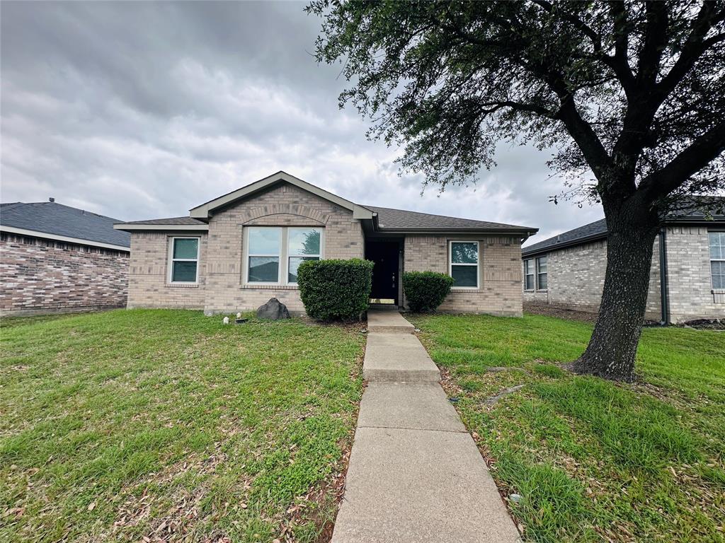 2463 Marimont Lane Property Photo 1