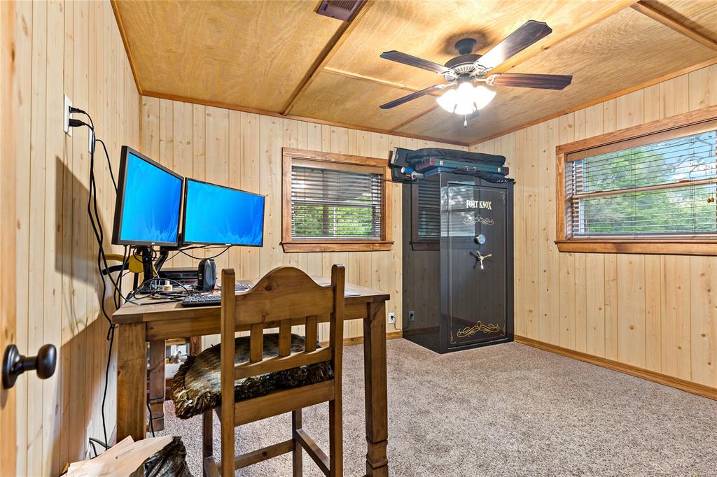 10860 Farm Road 197 Property Photo 23