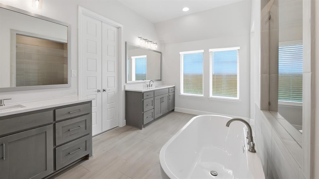 1309 Deer Point Drive Property Photo 15