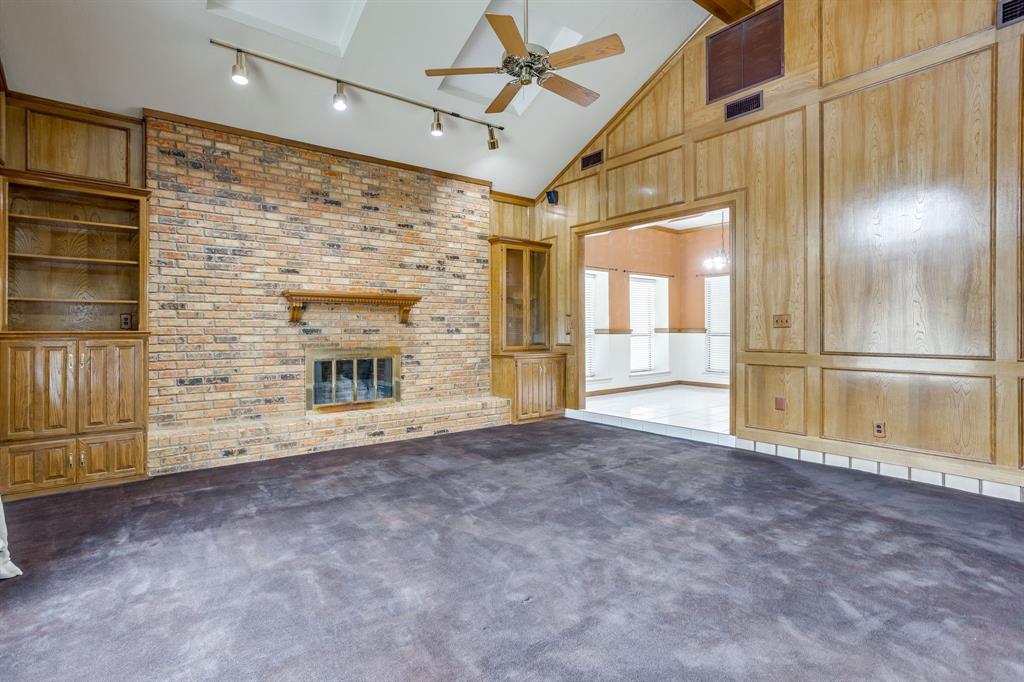 2317 Willow Oak Drive Property Photo 3