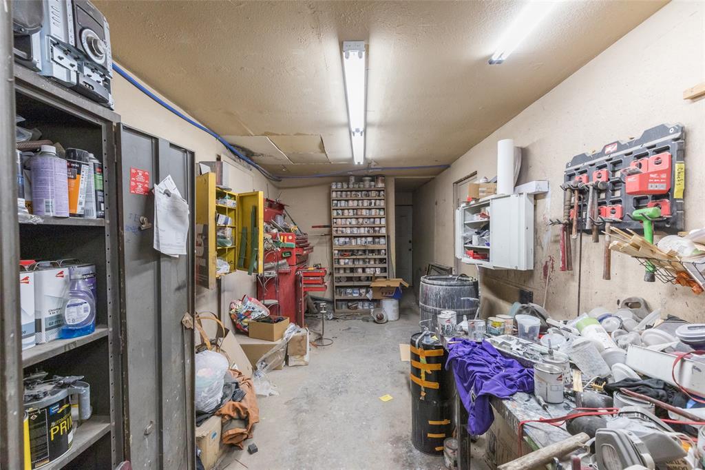 1007 S Avenue Property Photo 28