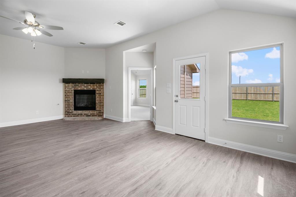 3813 Arrowchop Drive Property Photo 6