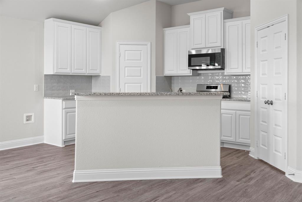 3813 Arrowchop Drive Property Photo 13