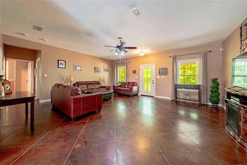 458 Cherokee Cove . Drive Property Photo 6