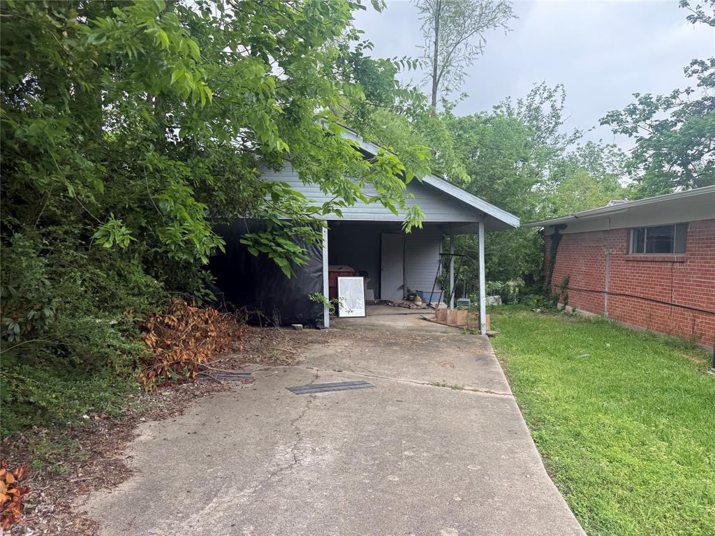 401 W Evans Avenue Property Photo 2