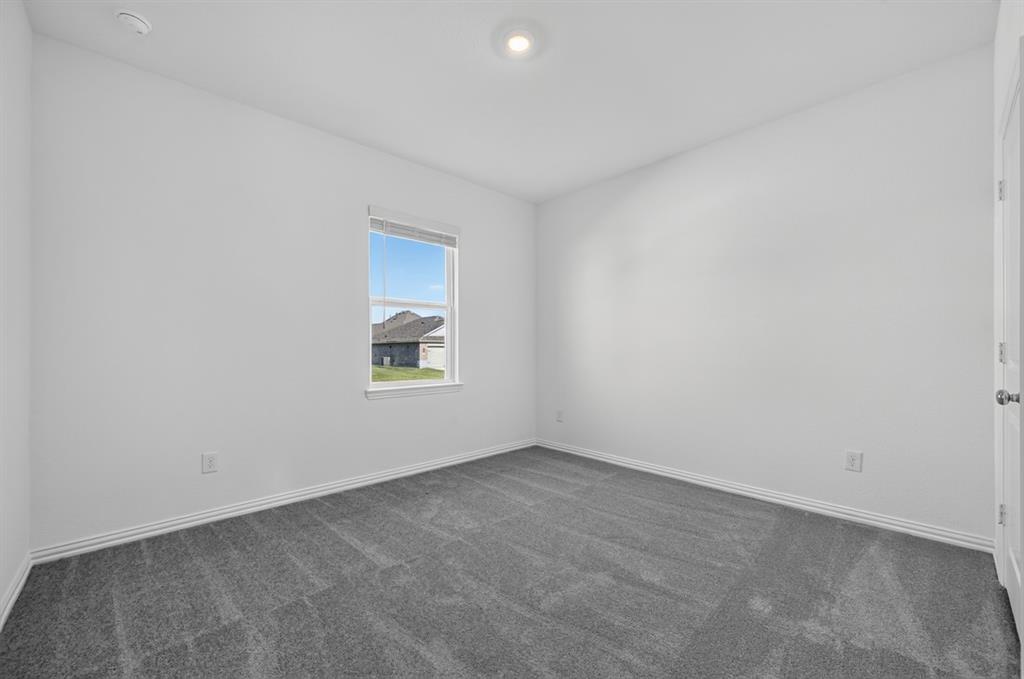 2613 Glacier Road Property Photo 18