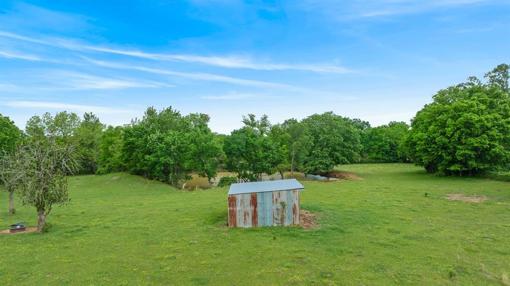 000 Cr 2110 Property Photo 28
