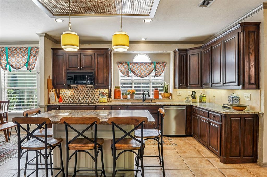 4213 Fairway Crossing Drive Property Photo 6