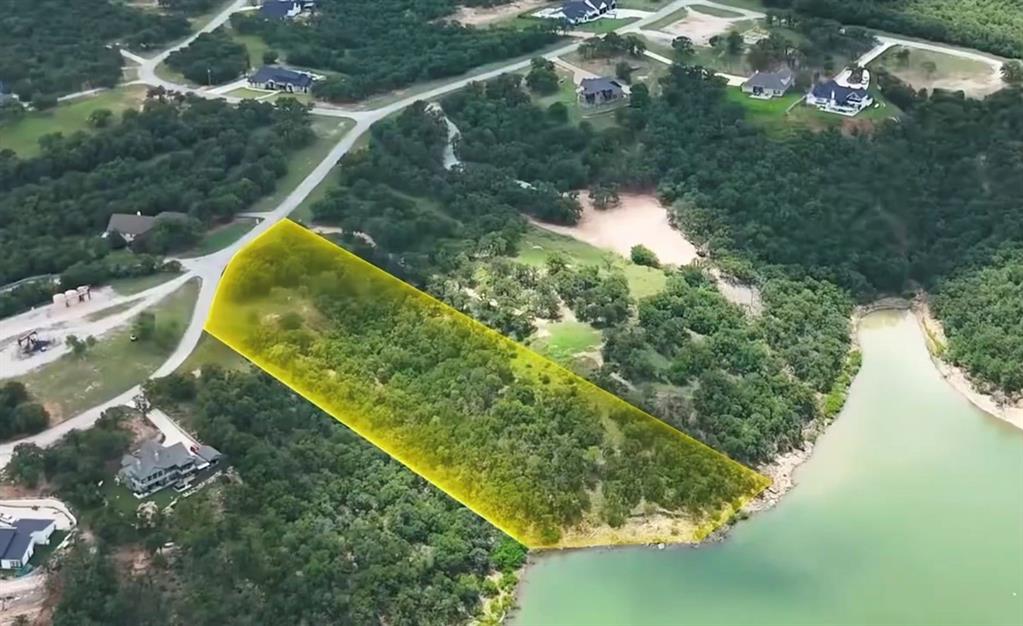 29 Cimmarron Bay Drive Property Photo 1