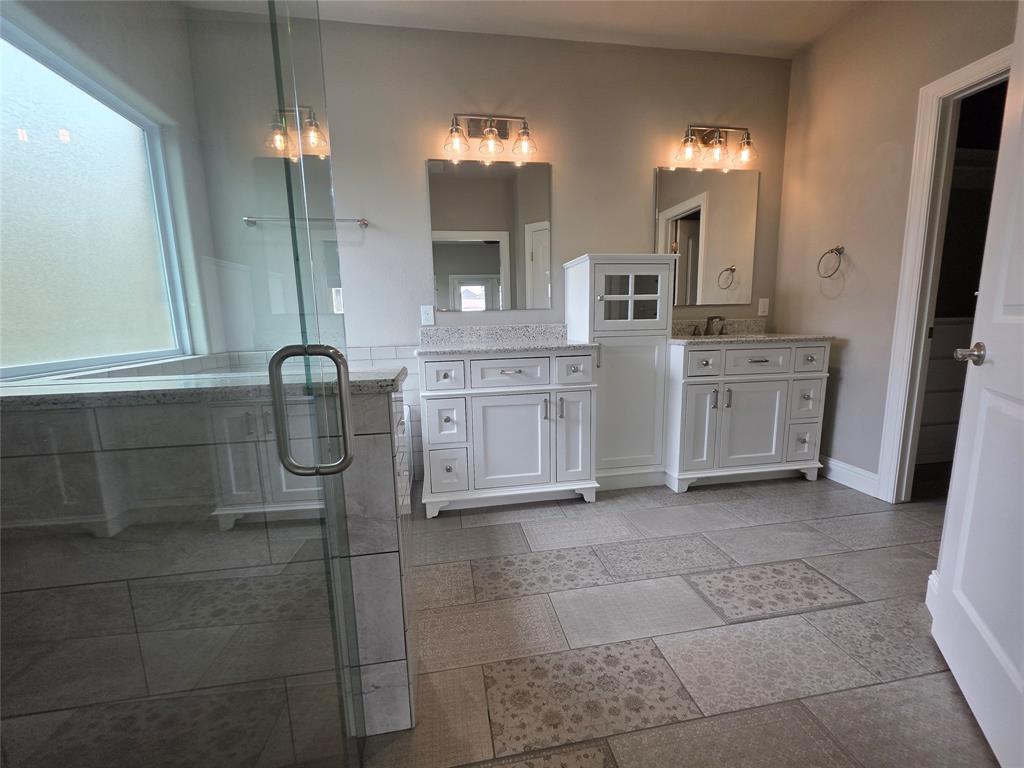921 Mill Pond Drive Property Photo 14