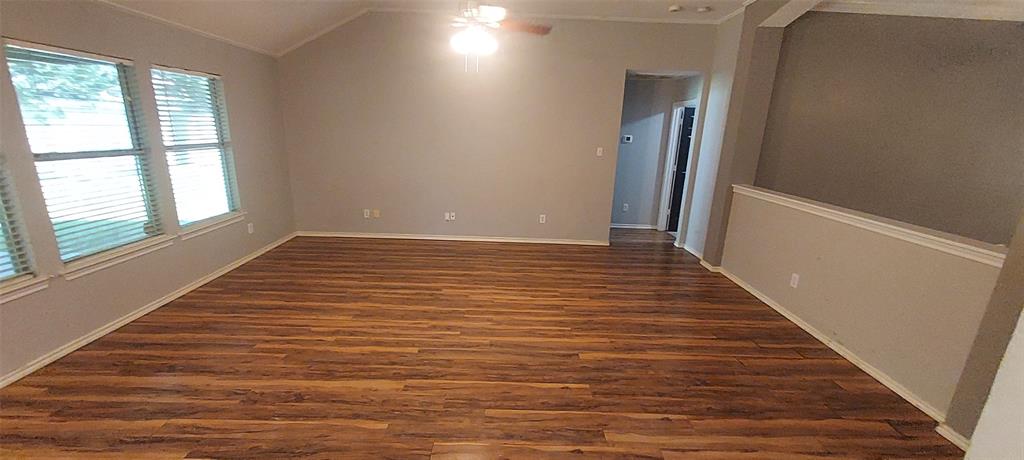 1011 Bainbridge Lane Property Photo 11