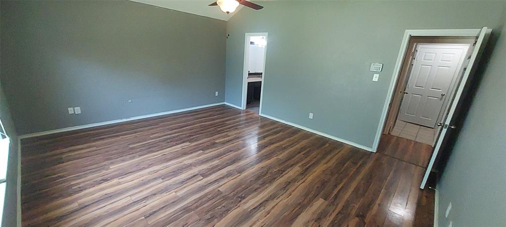 1011 Bainbridge Lane Property Photo 13