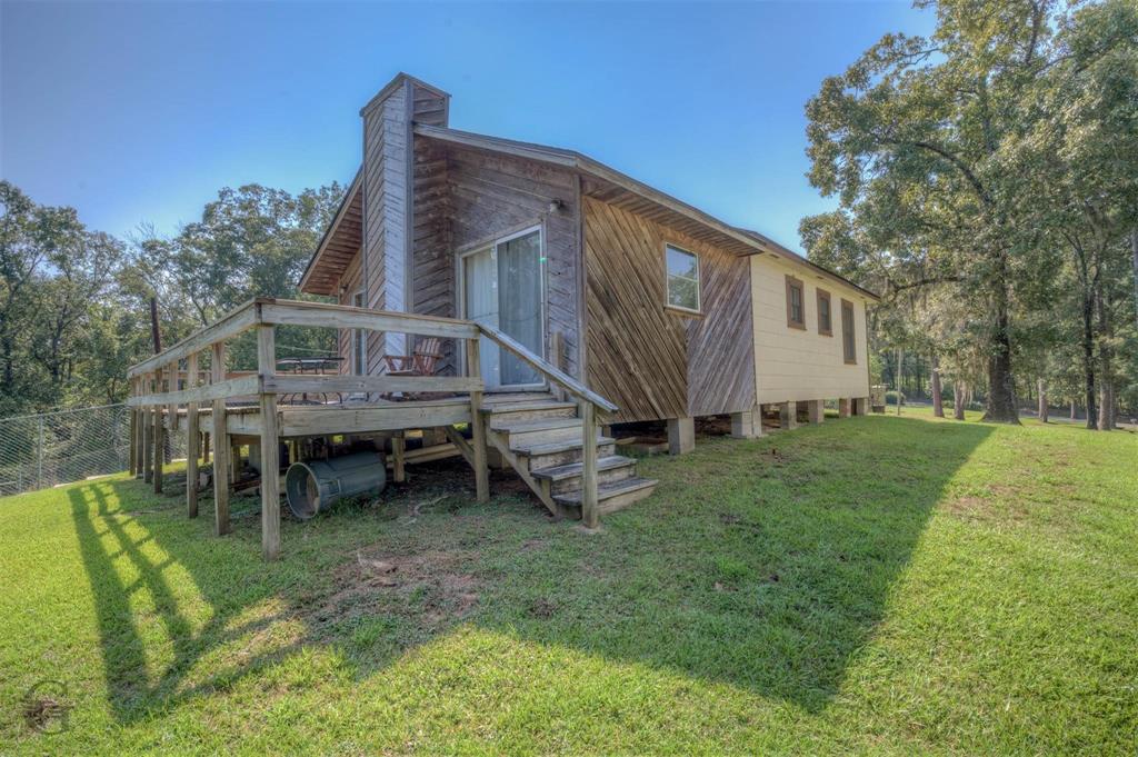 1366 United Gas Property Photo 1