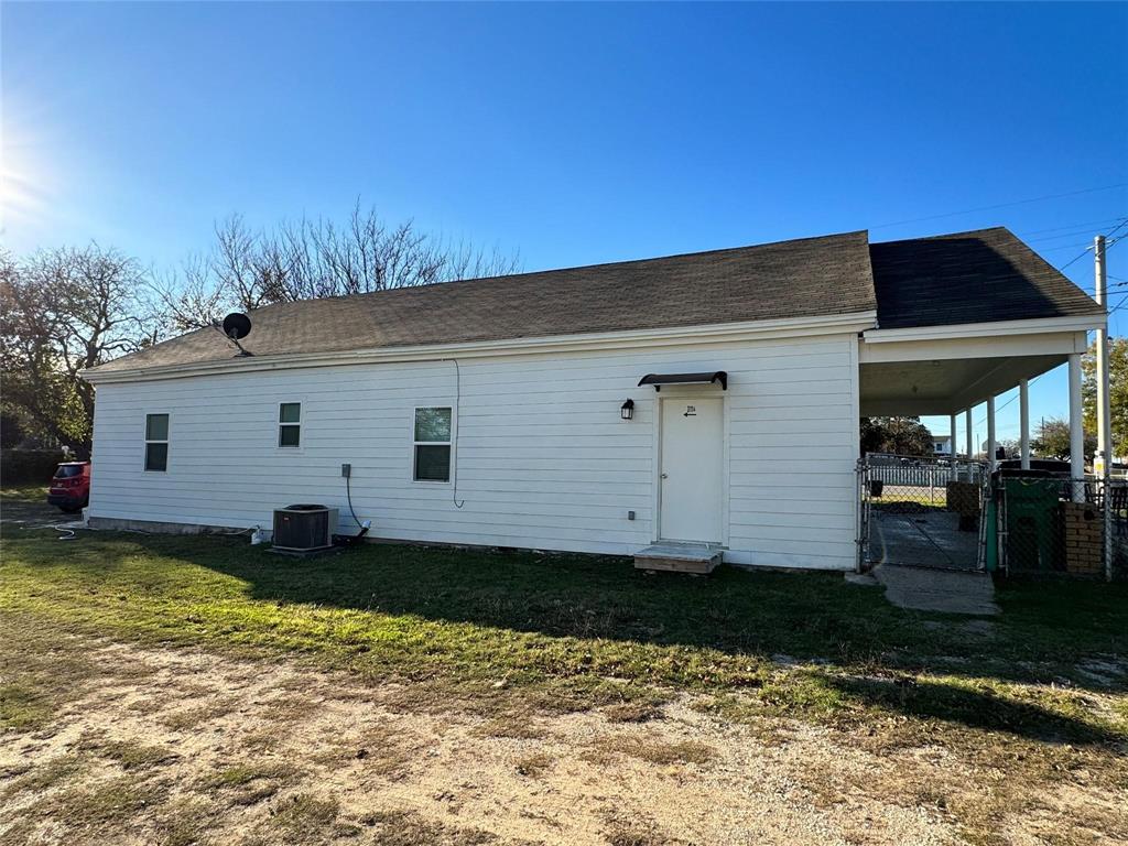 311 E Franklin Street Property Photo 5