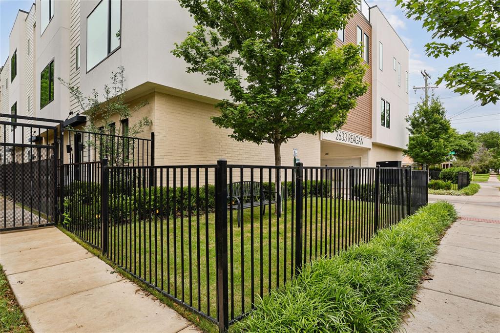 2633 Reagan 105 Property Photo 18