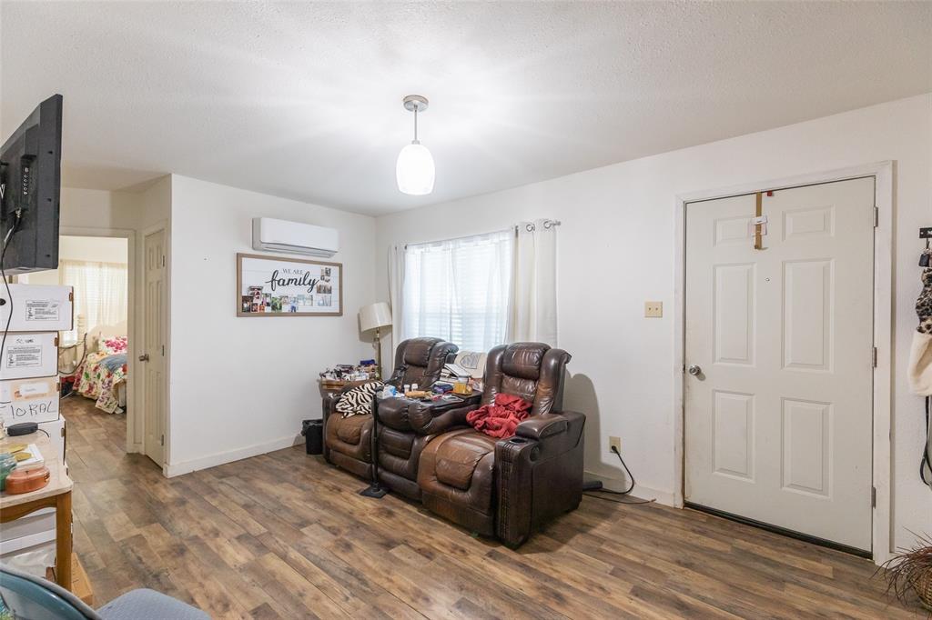810 State Street Property Photo 3