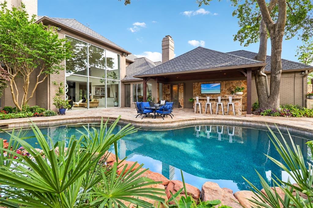 17704 Cedar Creek Canyon Drive Property Photo 3