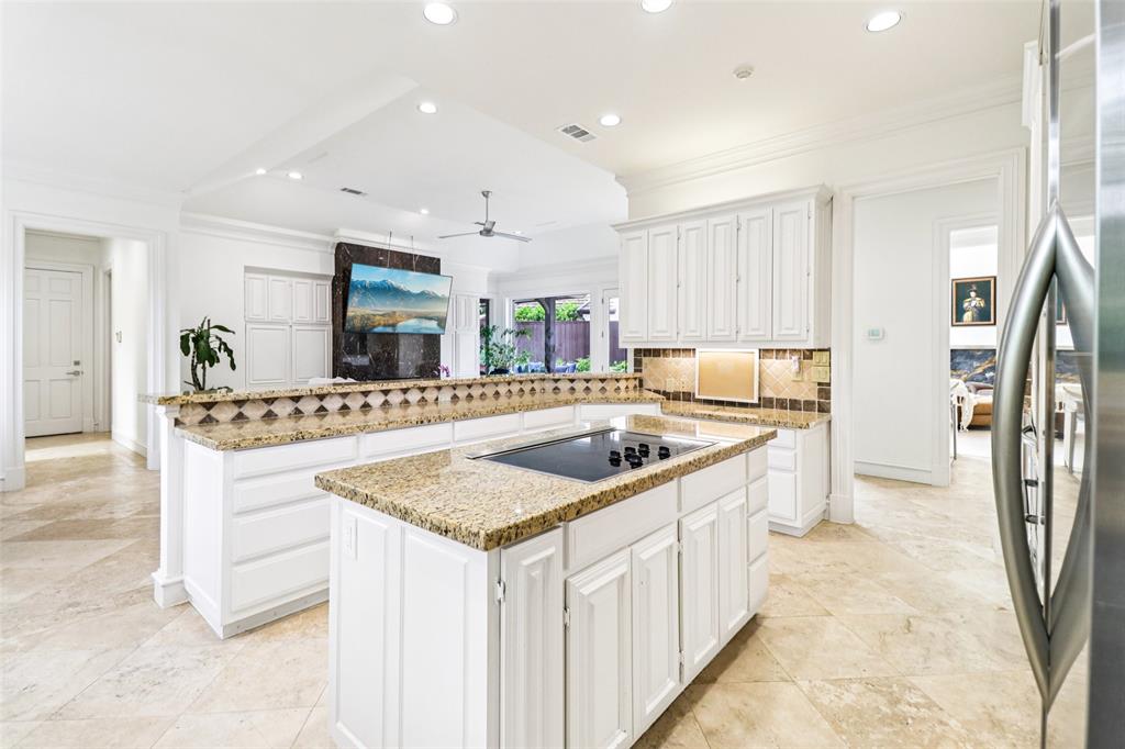 17704 Cedar Creek Canyon Drive Property Photo 15
