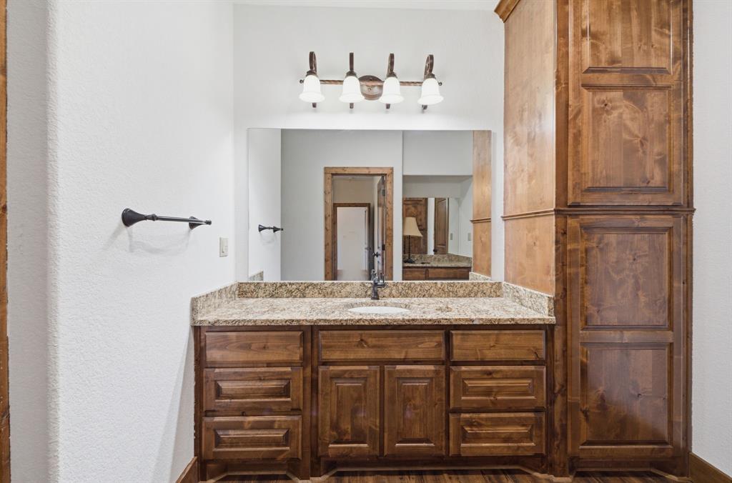1632 County Road 4125 Property Photo 19