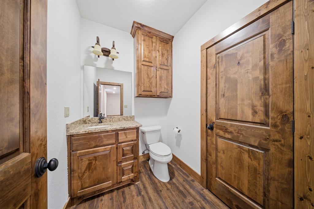 1632 County Road 4125 Property Photo 22