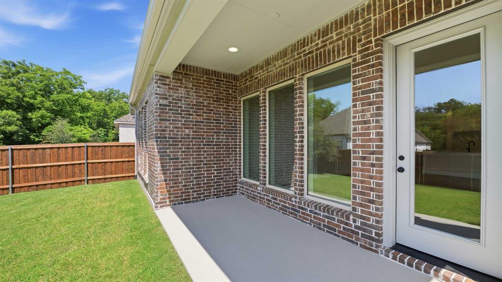 300 Spruce Brook Drive Property Photo 14