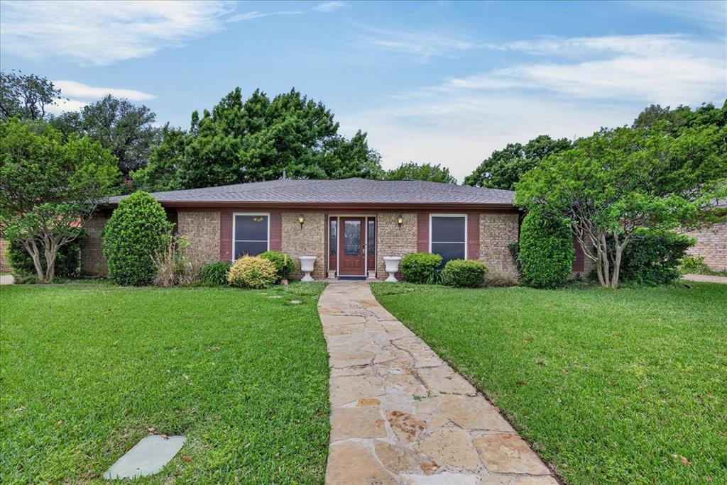 1808 E Cedar Elm Drive Property Photo 1