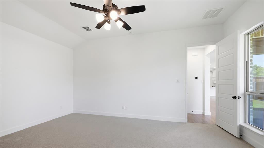 7313 Pinales Way Property Photo 12