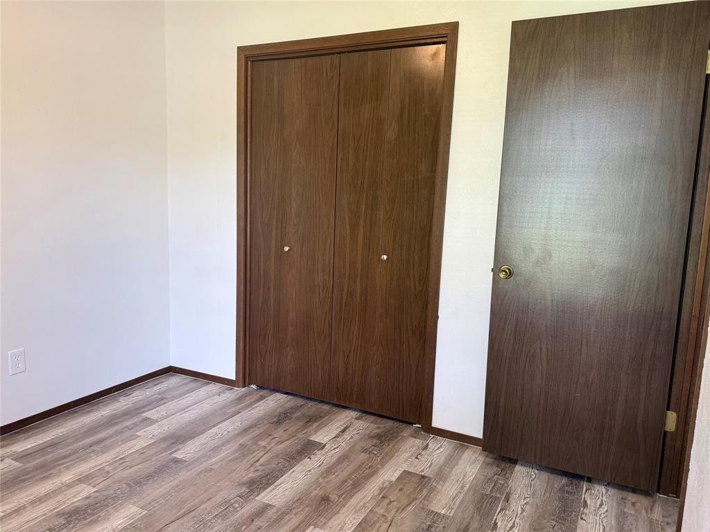 1001 Parkwood Court Property Photo 19