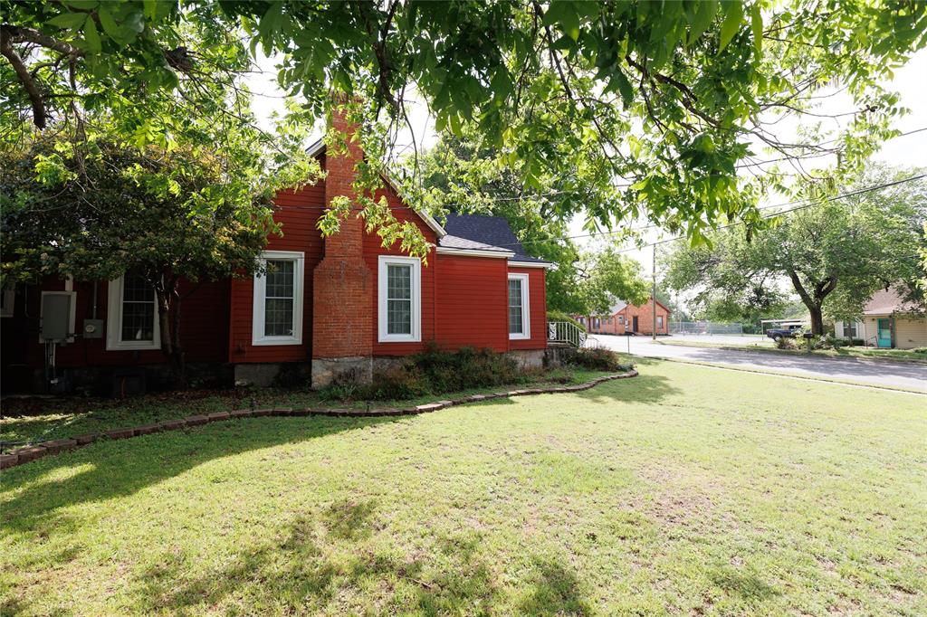 510 W Walnut Street Property Photo 5
