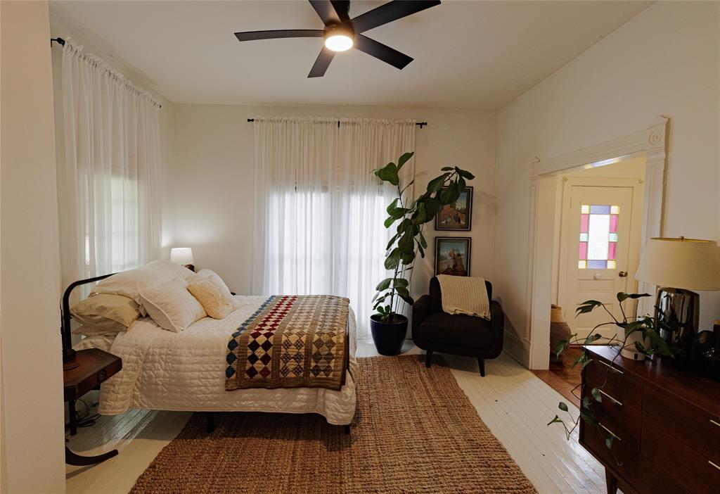 510 W Walnut Street Property Photo 8