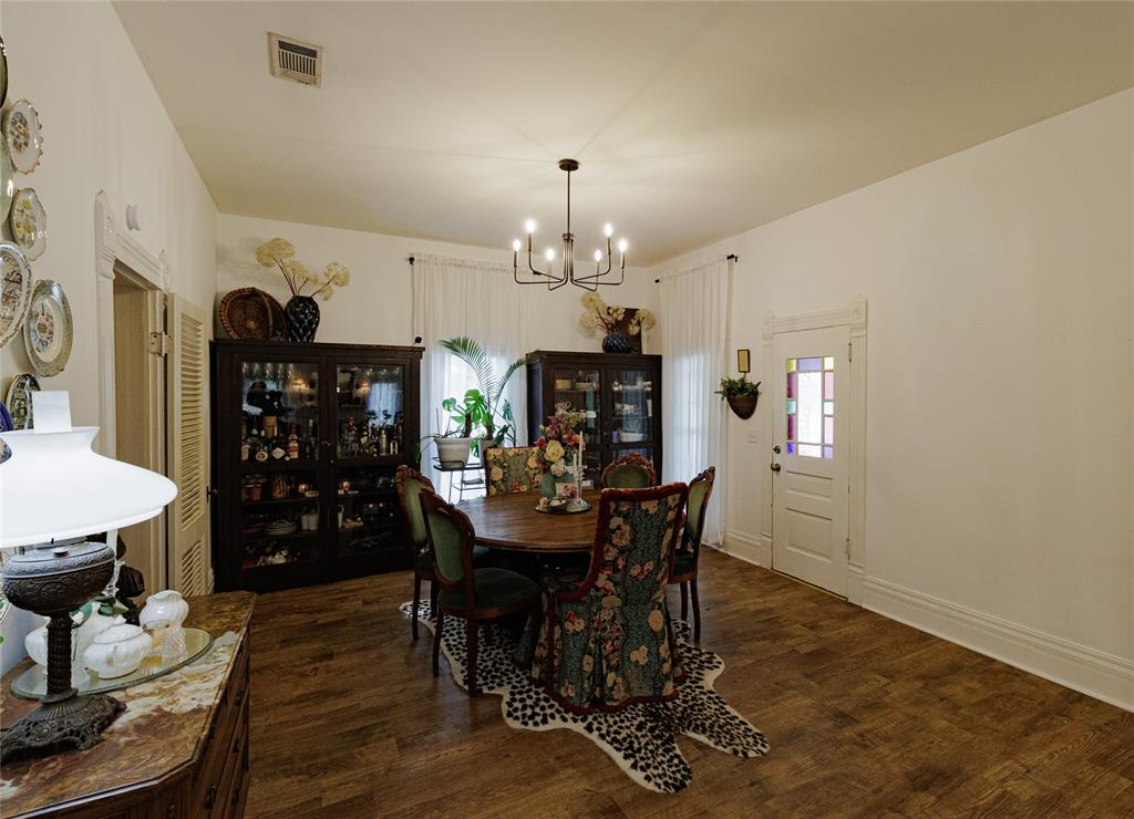 510 W Walnut Street Property Photo 16