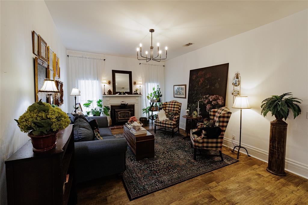 510 W Walnut Street Property Photo 18