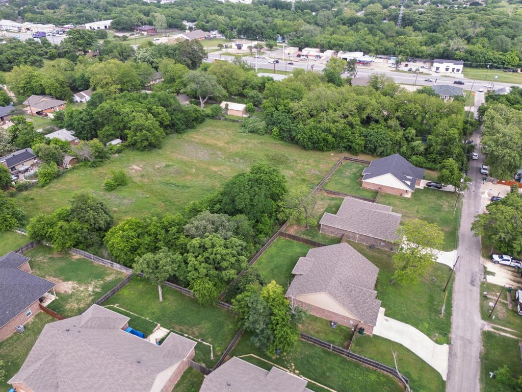 209 8th Street Property Photo 8