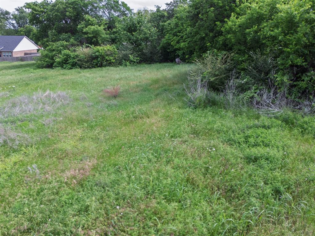 209 8th Street Property Photo 11