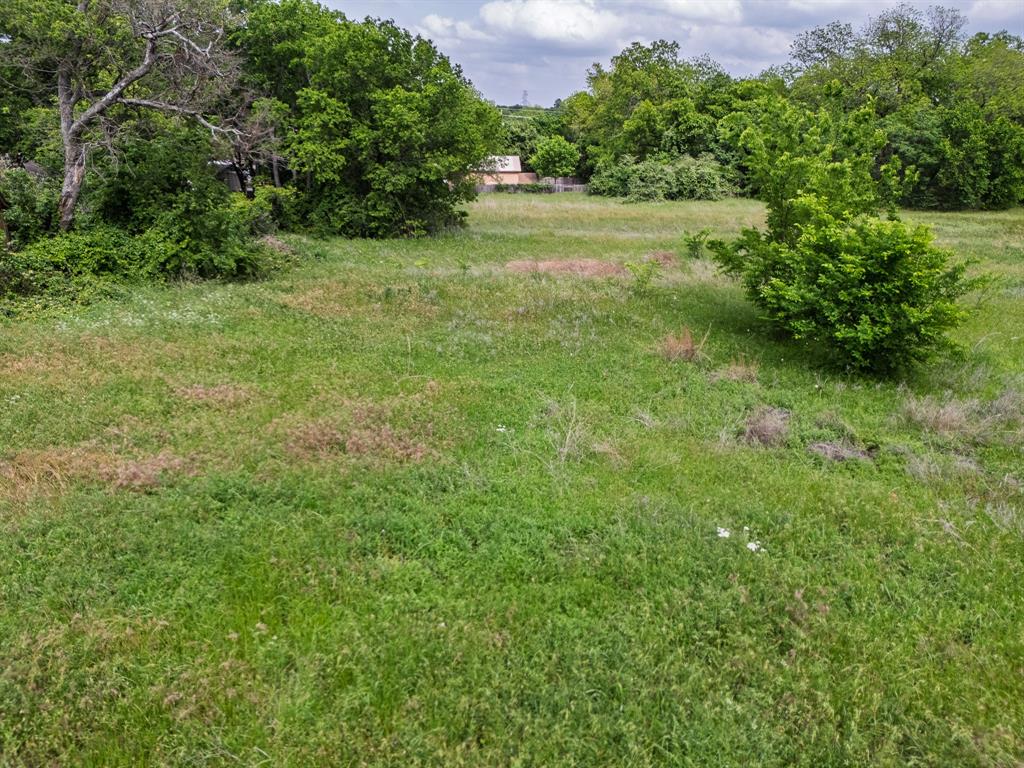 209 8th Street Property Photo 12