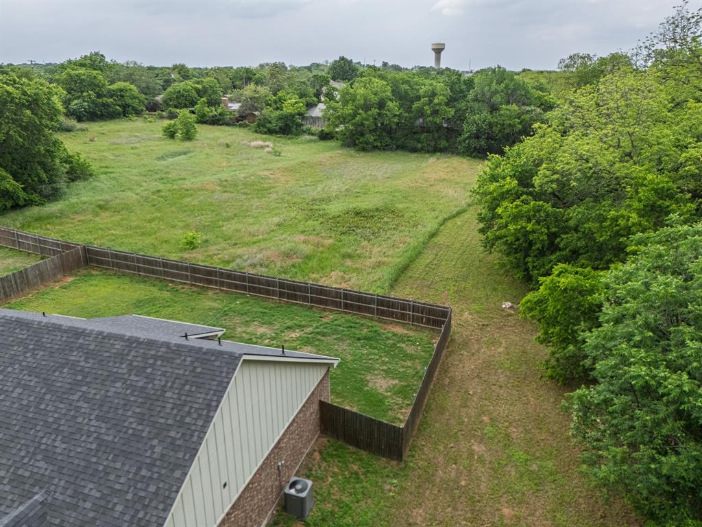 209 8th Street Property Photo 15