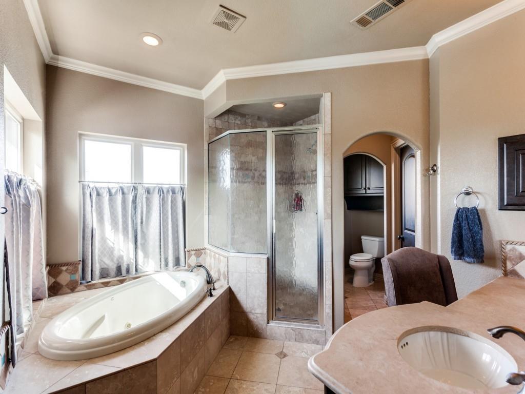 1608 Rivercrest Court Property Photo 24