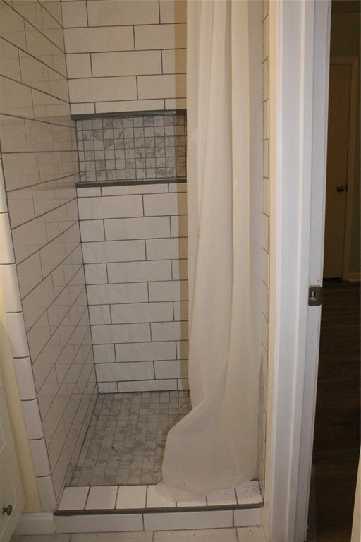 225 Avolyne Avenue Property Photo 23