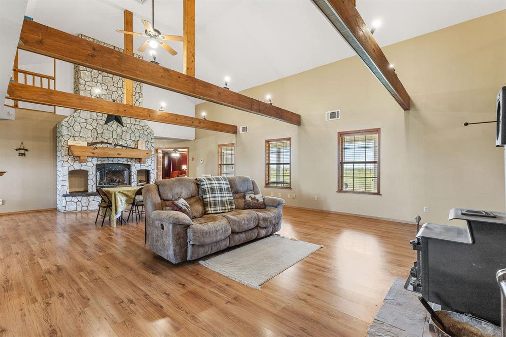 13315 Us Highway 281 Property Photo 6