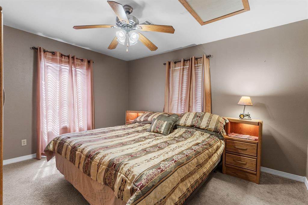 13315 Us Highway 281 Property Photo 23