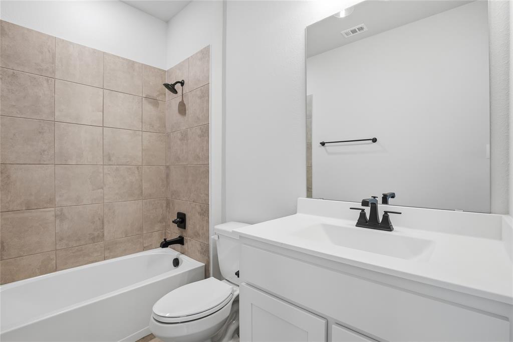 7428 Wayward Wind Drive Property Photo 25