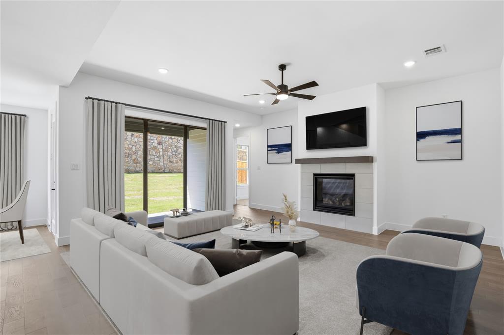 7401 Harrier Street Property Photo 4