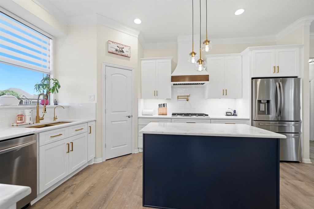 12176 Livingston Way Property Photo 17