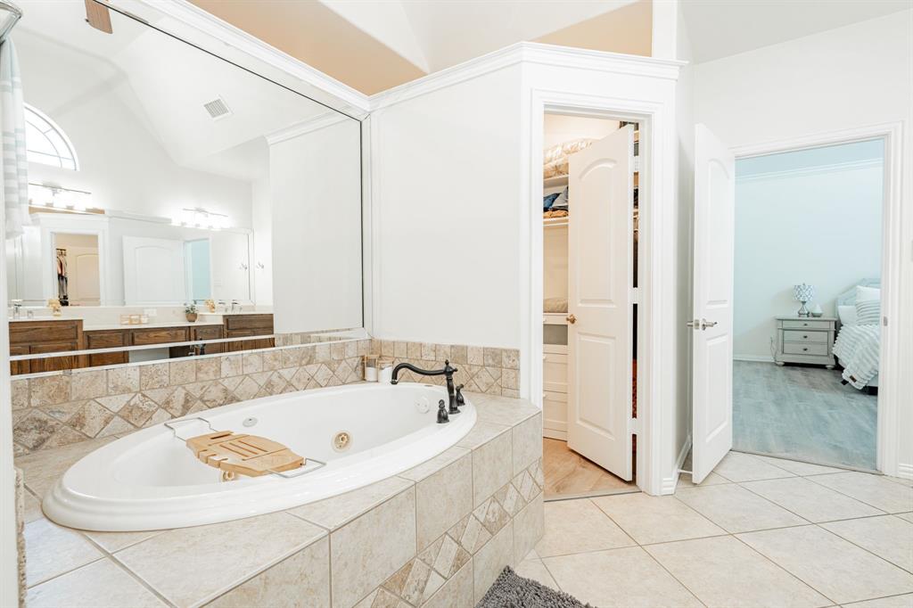 12176 Livingston Way Property Photo 24