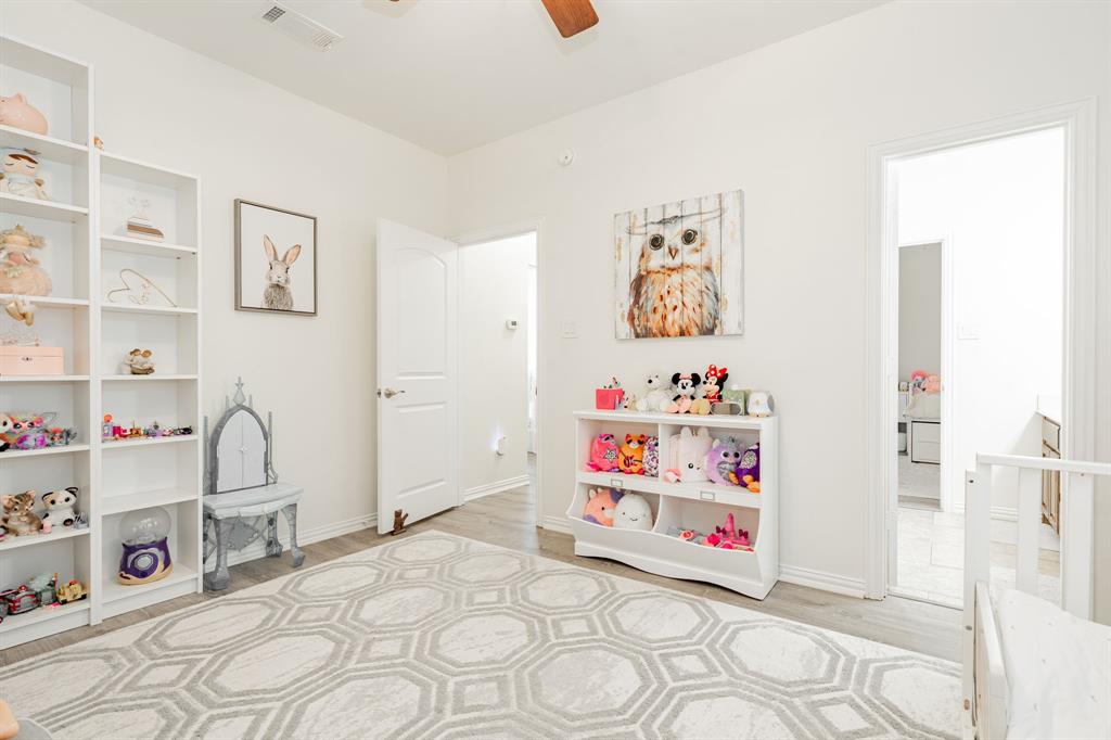 12176 Livingston Way Property Photo 30